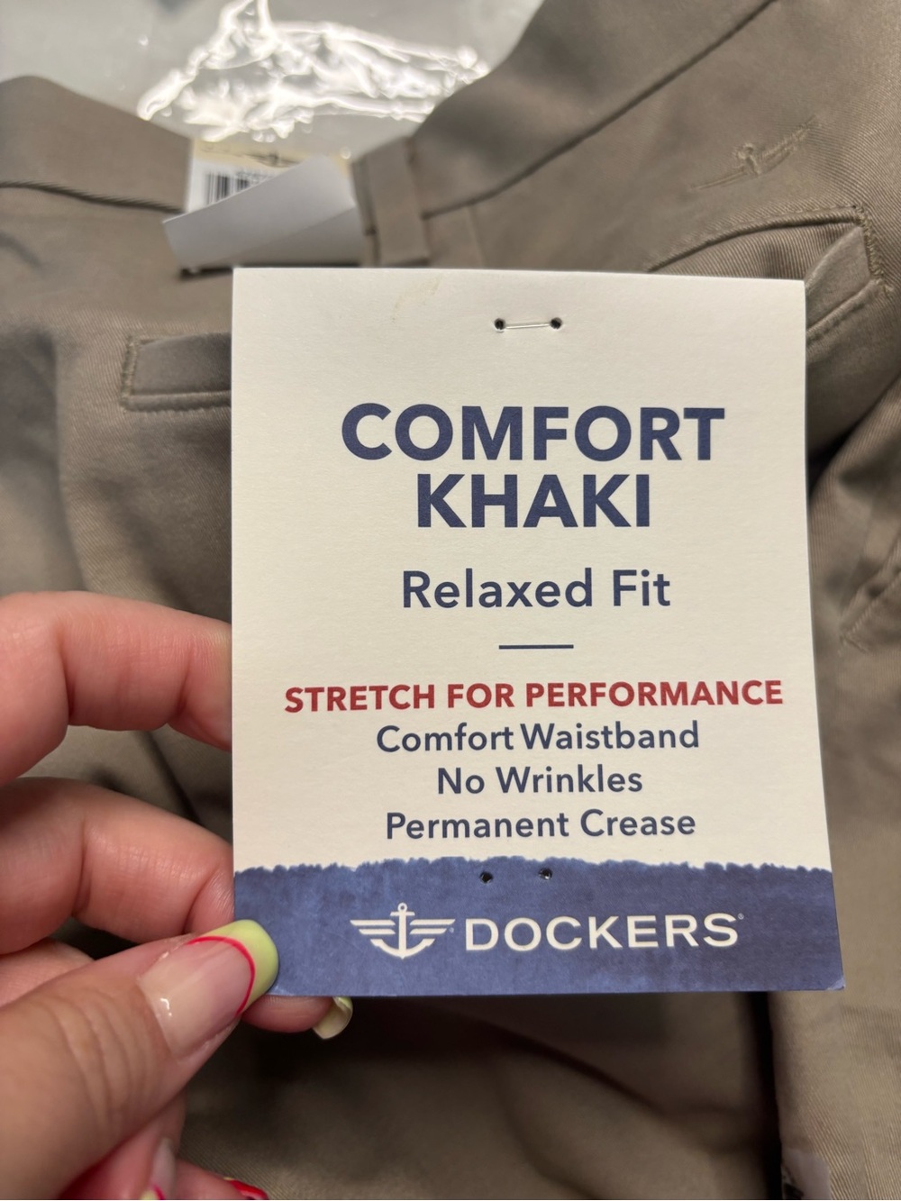 Dockers Relaxed Fit Comfort Khaki Dress Pants Performance No Wrinkle Size 44x30 - Picture 3 of 5